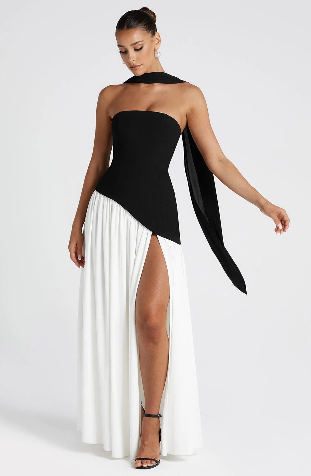 AMARI MAXI DRESS