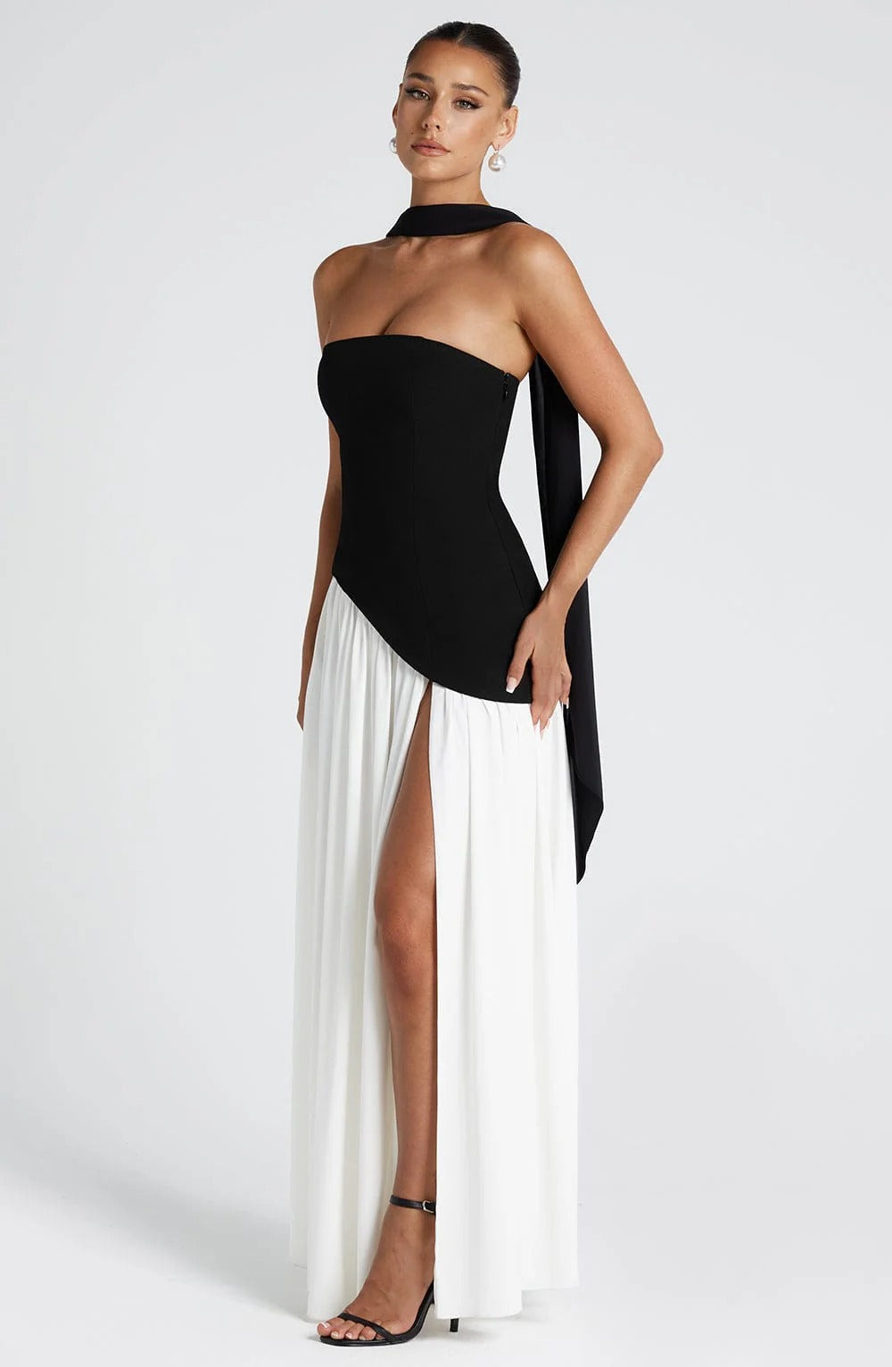 AMARI MAXI DRESS
