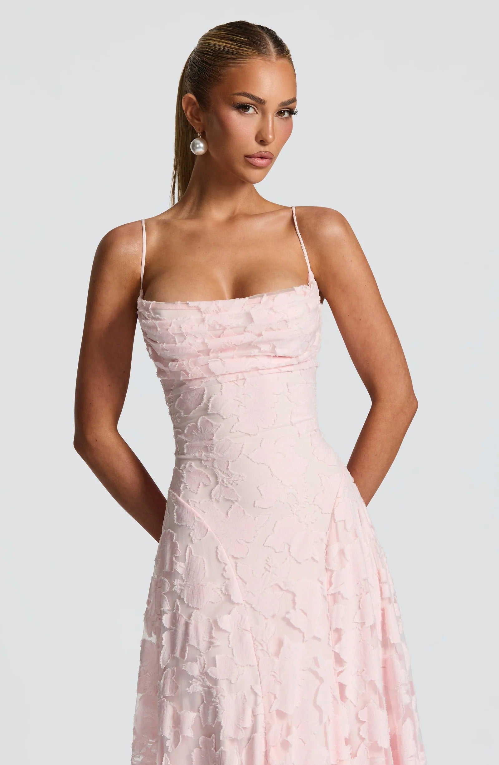 ALIRA MAXI DRESS